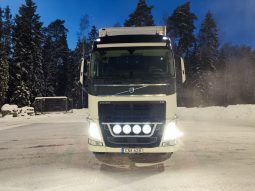 Skåpbil Volvo FH 2015 Euro 6